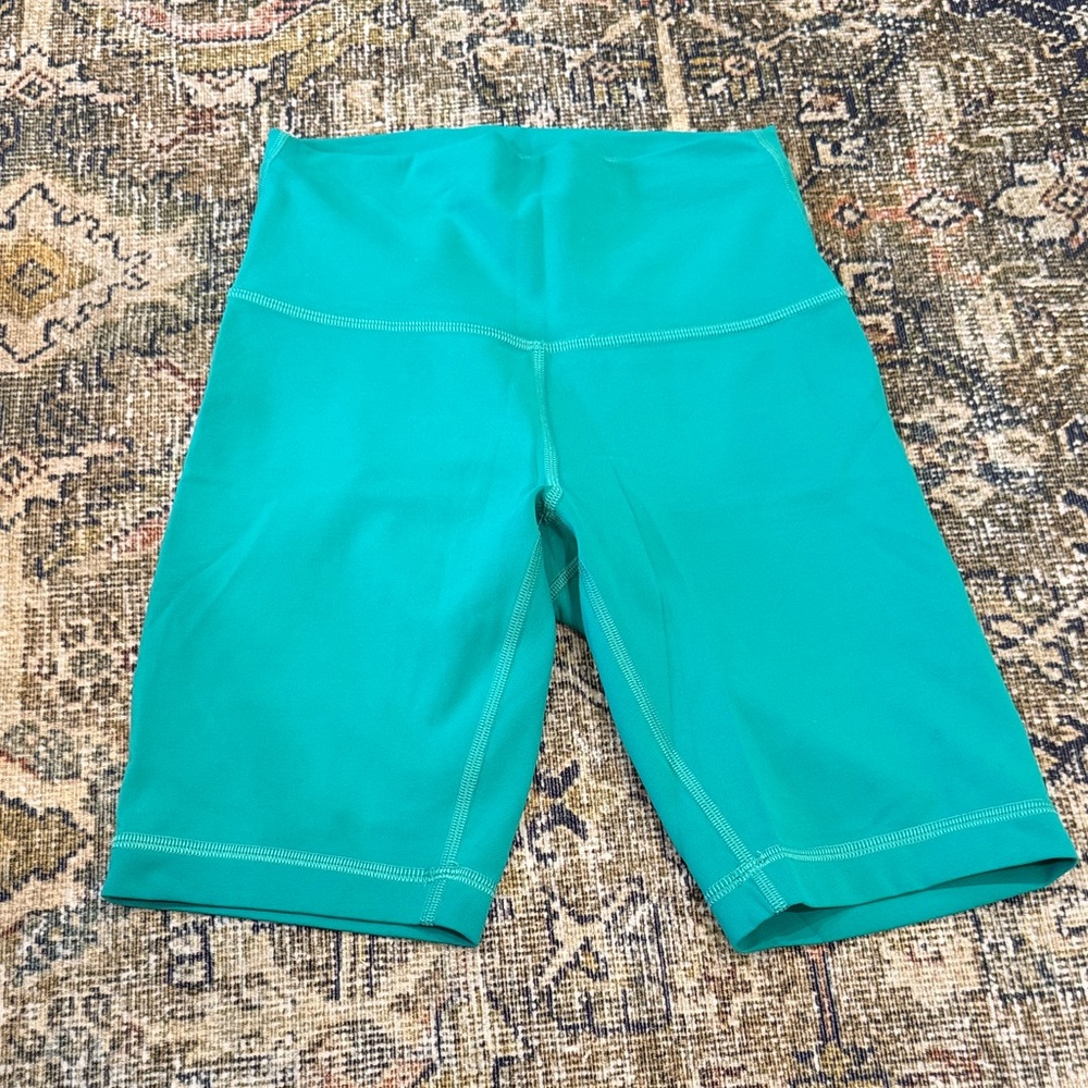 Lululemon - Wunder Train Shorts 8”